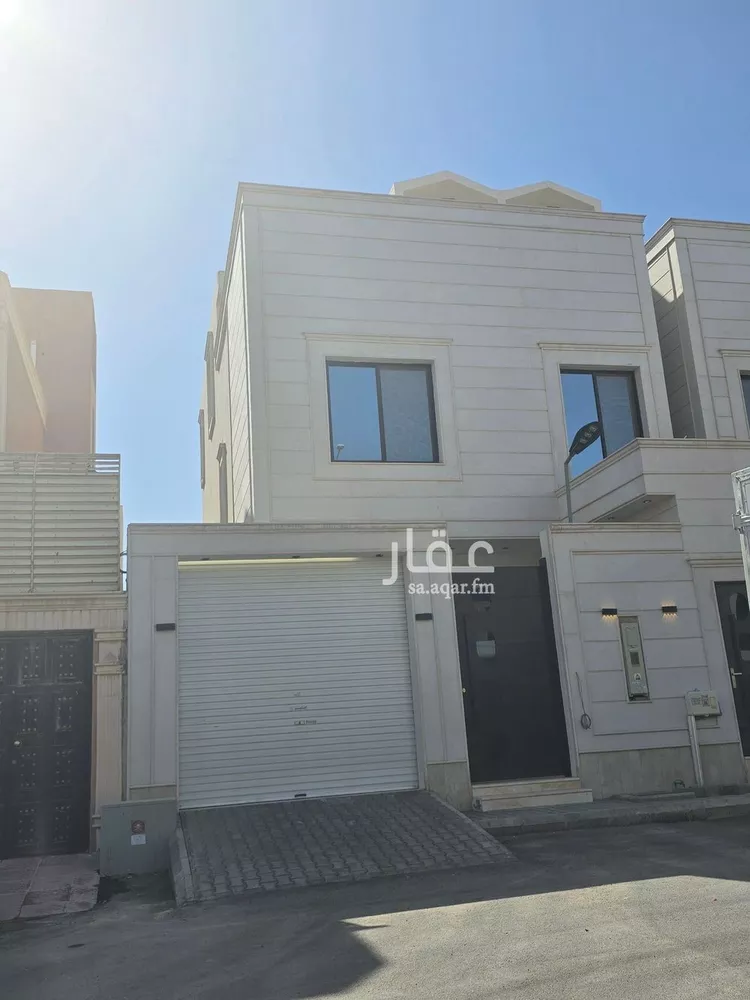 فيلا للبيع في شارع عمر الهواري, حي القيروان, مدينة الرياض, منطقة الرياض