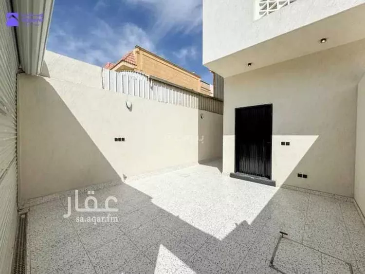 Floor for Sale in Riyadh Shubra صورة 3