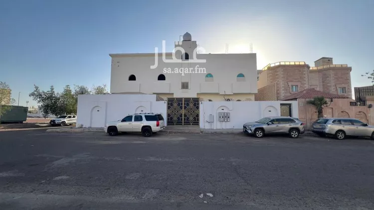 عمارة للبيع في شارع ممر مشاة 1133, حي وادي مذينب, مدينة المدينة المنورة, منطقة المدينة المنورة صورة 2