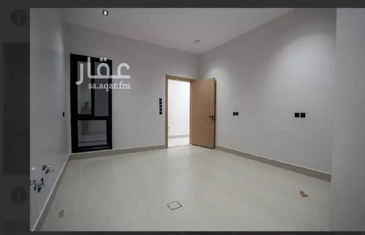 فيلا للبيع في شارع عبدالسلام اللخمي, حي الأندلس, مدينة الرياض, منطقة الرياض 1 صورة