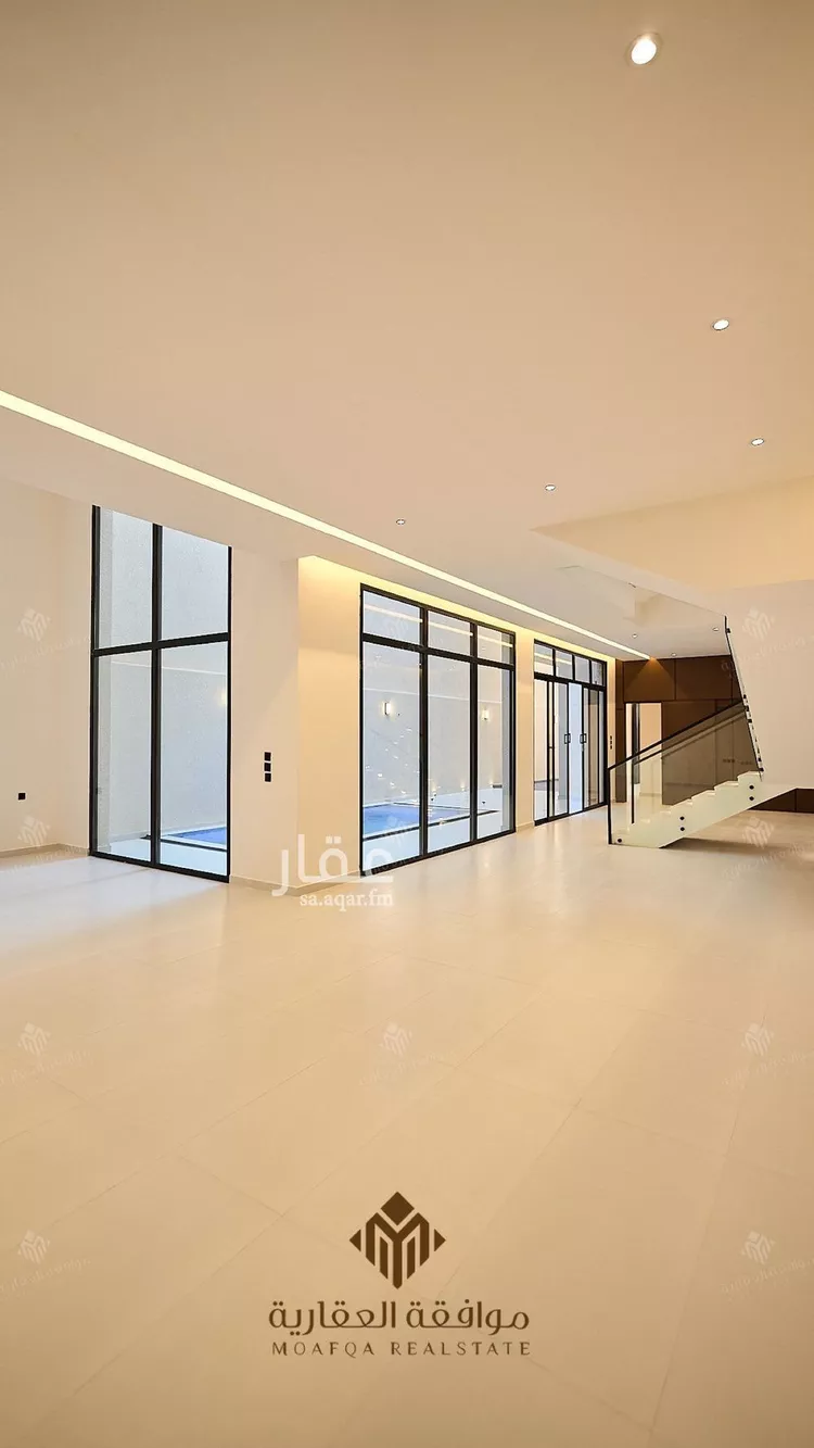 فيلا للبيع في شارع عبداللطيف بن المبارك, حي المهدية, مدينة الرياض, منطقة الرياض صورة 2