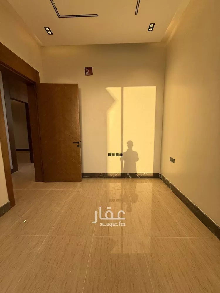 فيلا للبيع في شارع عبدالقادر بن عبدالوارث, حي المهدية, مدينة الرياض, منطقة الرياض 22