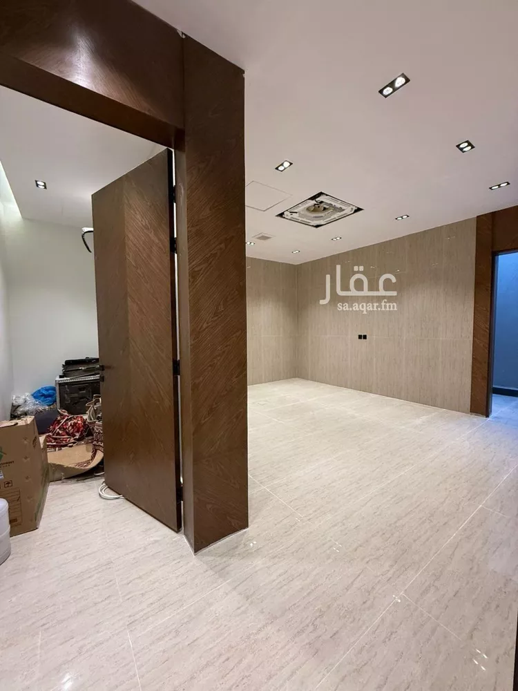 فيلا للبيع في شارع خلف الأحمر, حي المهدية, مدينة الرياض, منطقة الرياض 18
