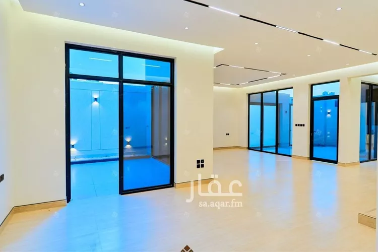 فيلا للبيع في شارع أبي الحسن الأسفرائيني, حي المهدية, مدينة الرياض, منطقة الرياض 16