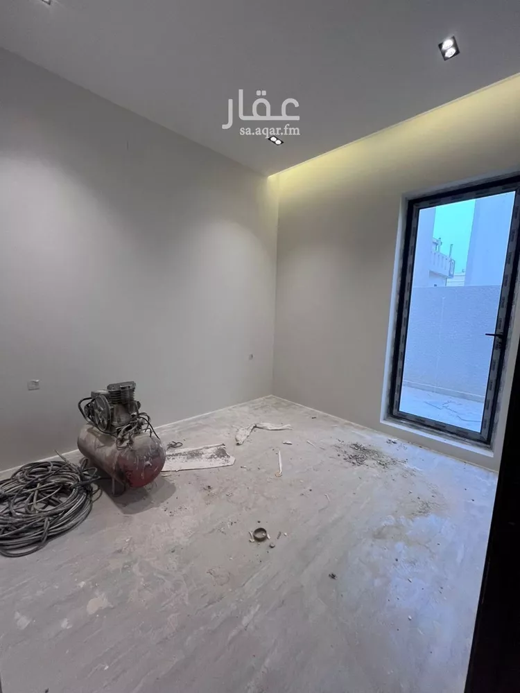 فيلا للبيع في شارع محمد بن هبه الله, حي المهدية, مدينة الرياض, منطقة الرياض 15