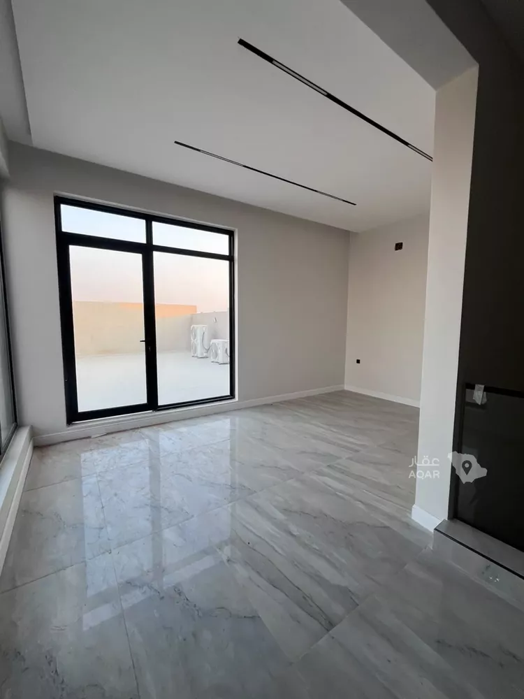 فيلا للبيع في شارع عبداللطيف بن المبارك, حي المهدية, مدينة الرياض, منطقة الرياض 13