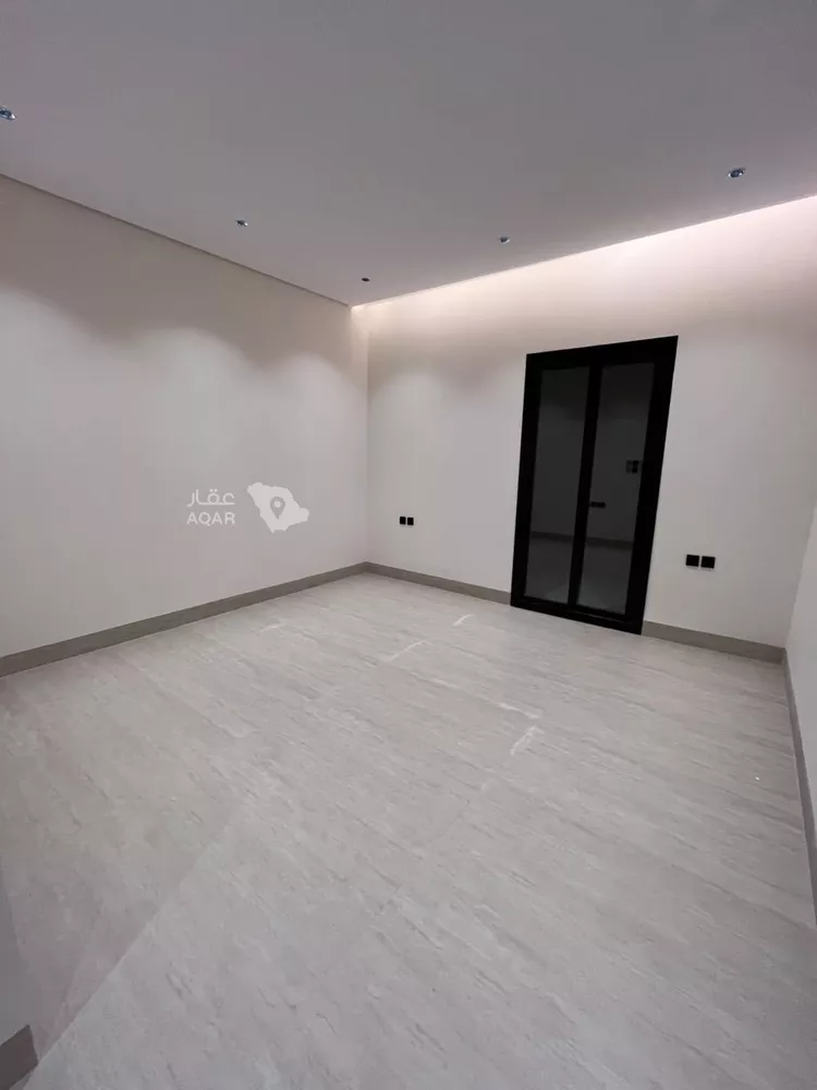 Villa for Sale in Riyadh Al Mahdiyah 24