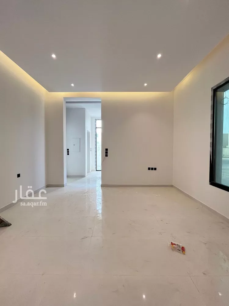 فيلا للبيع في شارع أحمد مفتي المكي الحنفي, حي المهدية, مدينة الرياض, منطقة الرياض صورة 4