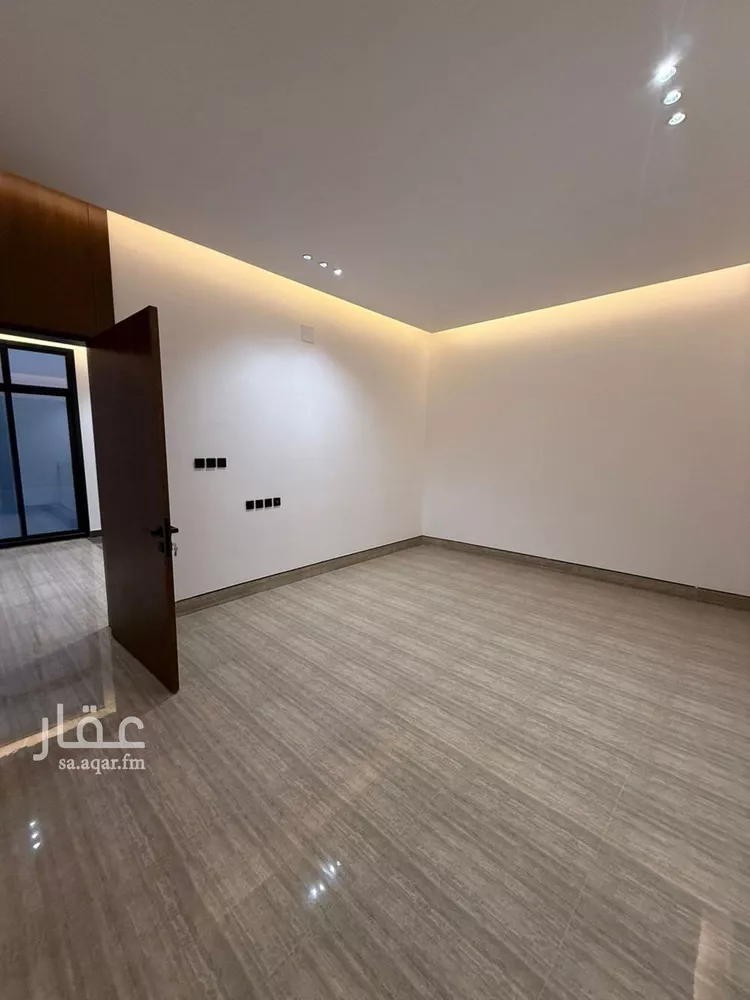 Villa for Sale in Riyadh Al Mahdiyah 16