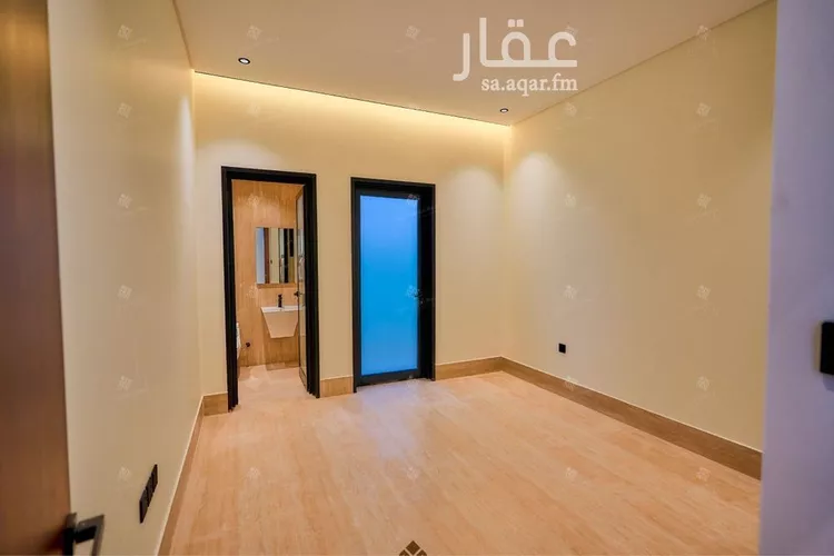 فيلا للبيع في شارع محمد بن هبه الله, حي المهدية, مدينة الرياض, منطقة الرياض 24