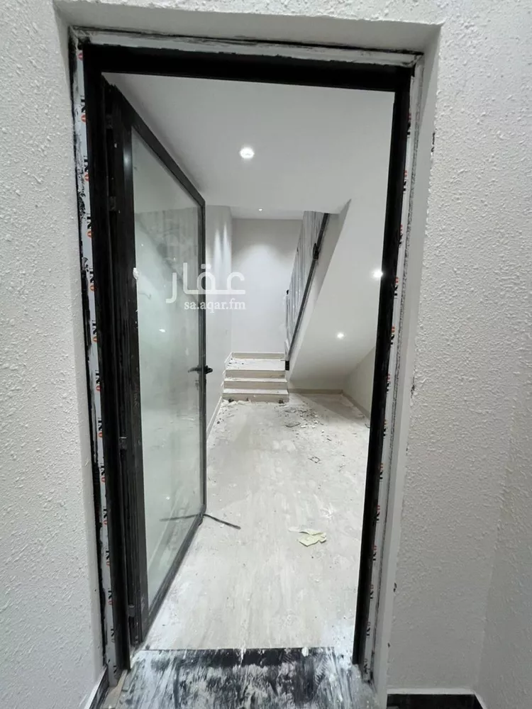 فيلا للبيع في شارع سعد الله بن مجالد, حي المهدية, مدينة الرياض, منطقة الرياض صورة 4