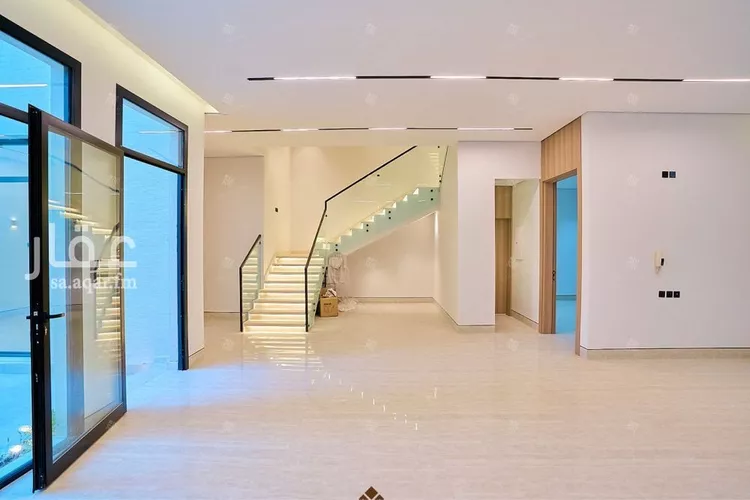 فيلا للبيع في شارع أحمد مفتي المكي الحنفي, حي المهدية, مدينة الرياض, منطقة الرياض صورة 3