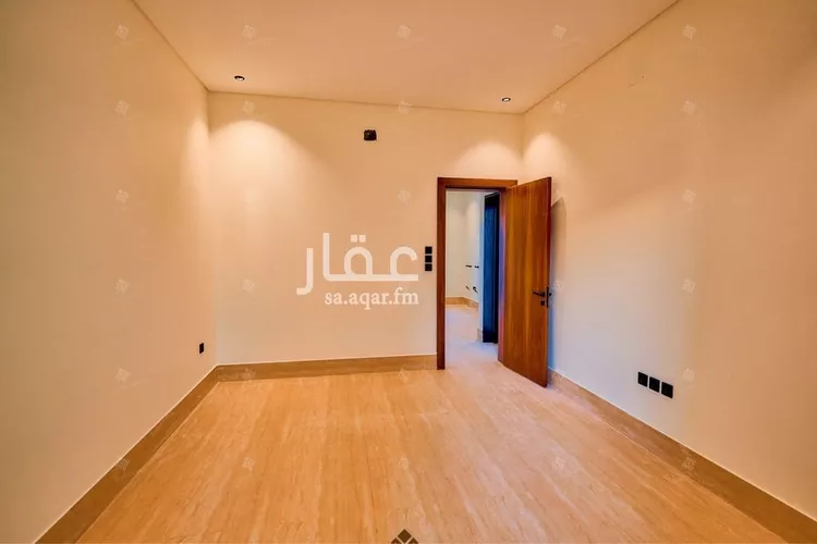 فيلا للبيع في شارع محمد بن هبه الله, حي المهدية, مدينة الرياض, منطقة الرياض 18