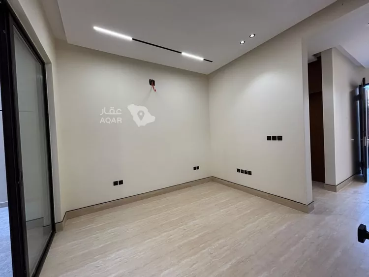 فيلا للبيع في شارع أبي الشيخ الأصبهاني, حي المهدية, مدينة الرياض, منطقة الرياض 15