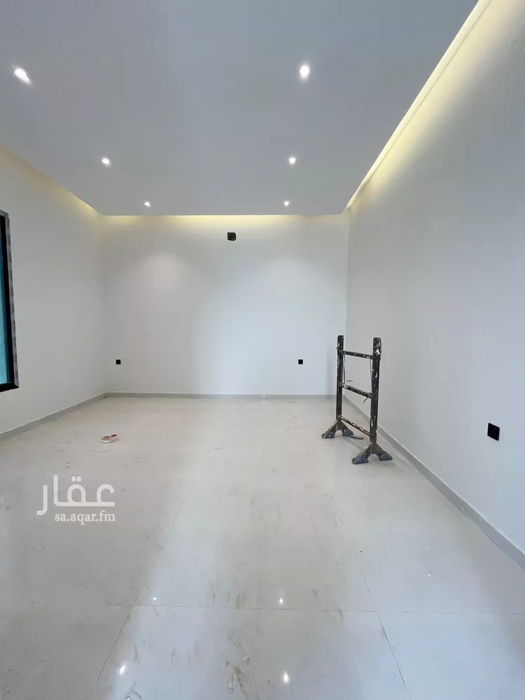 فيلا للبيع في شارع أحمد مفتي المكي الحنفي, حي المهدية, مدينة الرياض, منطقة الرياض صورة 3