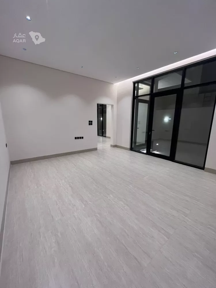 Villa for Sale in Riyadh Al Mahdiyah 16
