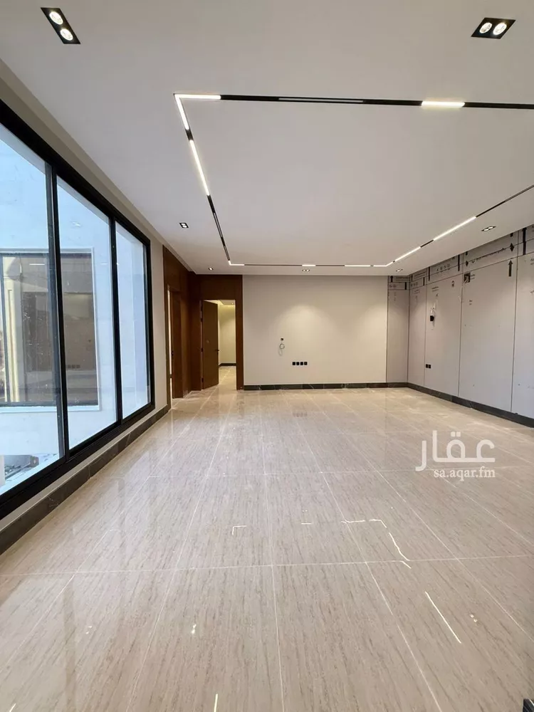 فيلا للبيع في شارع ابن صدقة الغرافي, حي المهدية, مدينة الرياض, منطقة الرياض صورة 5