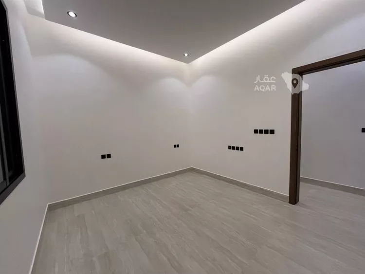 فيلا للبيع في شارع أحمد بن الحسن الأنصاري, حي المهدية, مدينة الرياض, منطقة الرياض 24