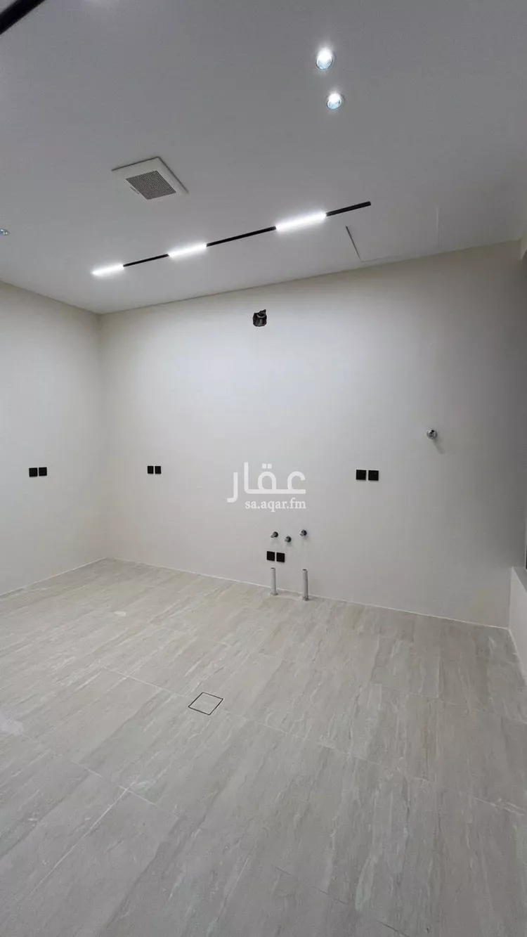 Villa for Sale in Riyadh Al Mahdiyah 26