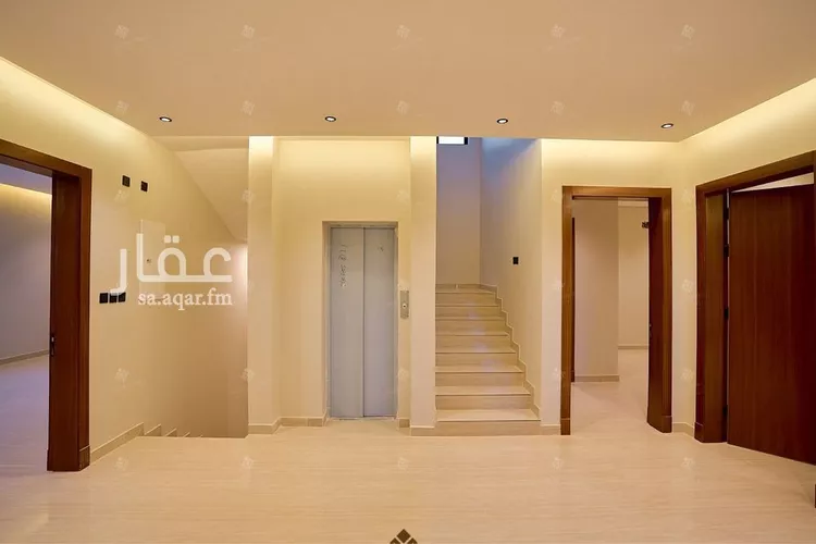 فيلا للبيع في شارع أبي الحسن الأسفرائيني, حي المهدية, مدينة الرياض, منطقة الرياض 24