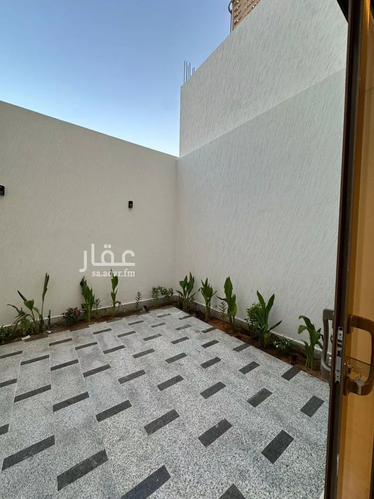فيلا للبيع في شارع محمد بن هبه الله, حي المهدية, مدينة الرياض, منطقة الرياض 10