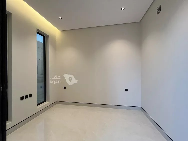 فيلا للبيع في شارع قطب الدين بن السلطان, حي المهدية, مدينة الرياض, منطقة الرياض 6