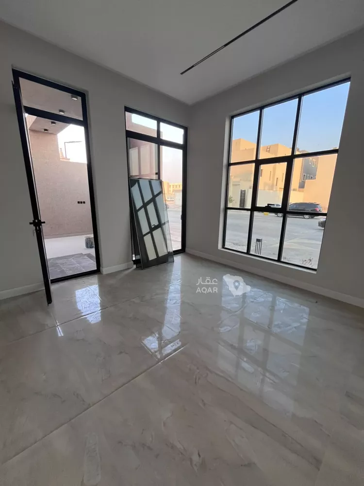 فيلا للبيع في شارع عبداللطيف بن المبارك, حي المهدية, مدينة الرياض, منطقة الرياض 22