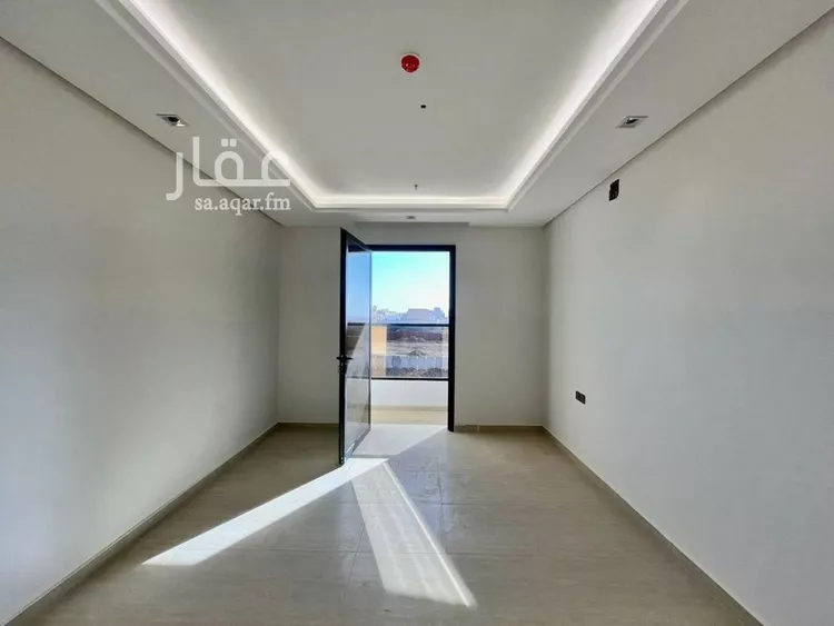 فيلا للبيع في شارع حسن الفخري, حي المهدية, مدينة الرياض, منطقة الرياض صورة 5