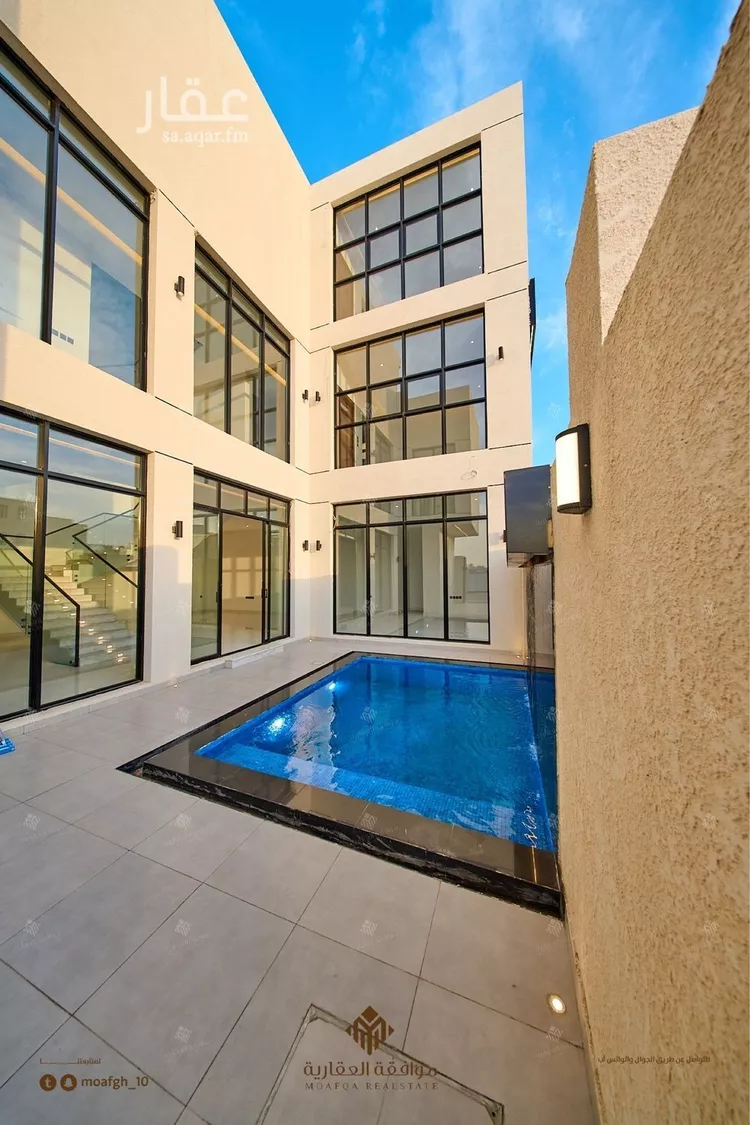 فيلا للبيع في شارع أحمد بن الحسن الأنصاري, حي المهدية, مدينة الرياض, منطقة الرياض صورة 4