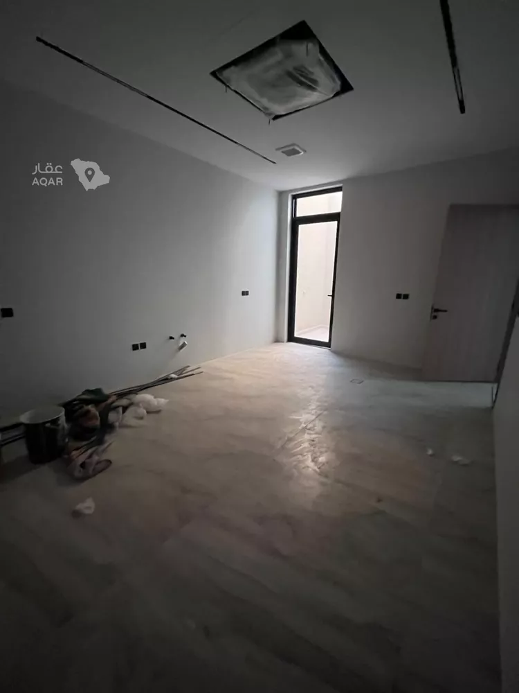 فيلا للبيع في شارع عبداللطيف بن المبارك, حي المهدية, مدينة الرياض, منطقة الرياض 4