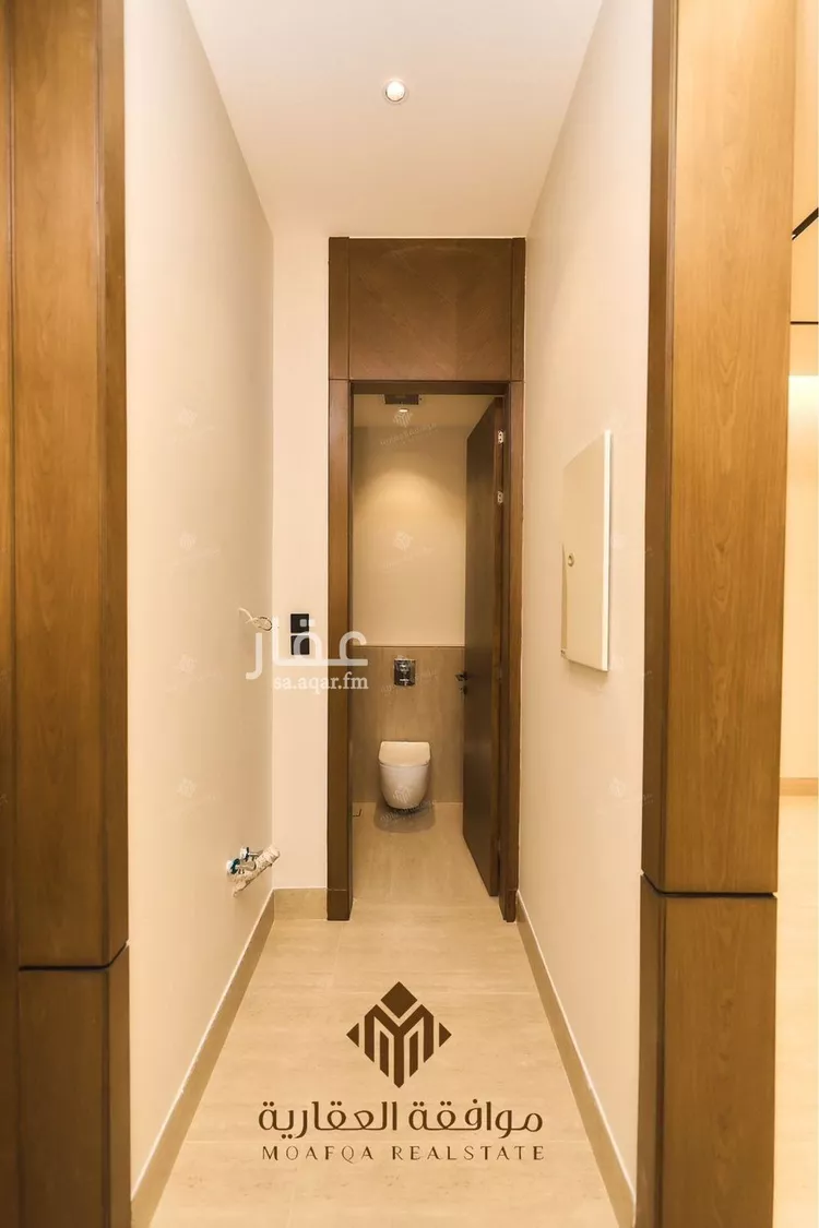 فيلا للبيع في شارع أحمد بن الحسن الأنصاري, حي المهدية, مدينة الرياض, منطقة الرياض صورة 4