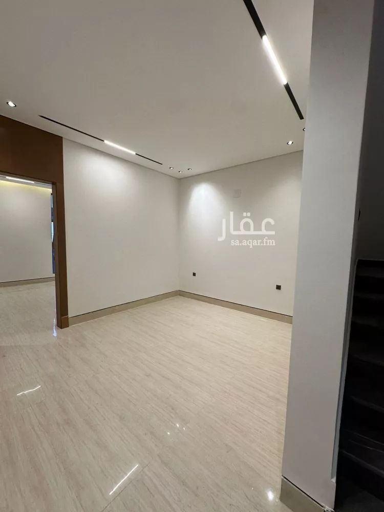فيلا للبيع في شارع محمد بن هبه الله, حي المهدية, مدينة الرياض, منطقة الرياض 16