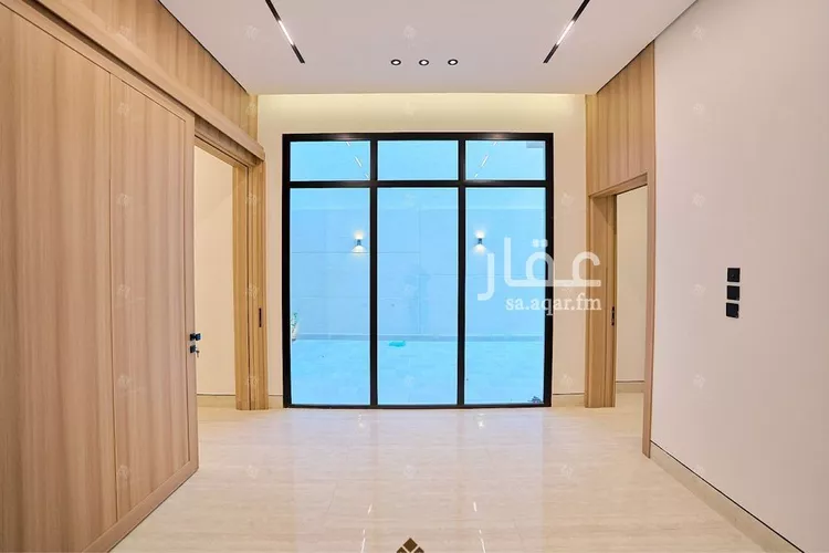 فيلا للبيع في شارع أبي الحسن الأسفرائيني, حي المهدية, مدينة الرياض, منطقة الرياض 12