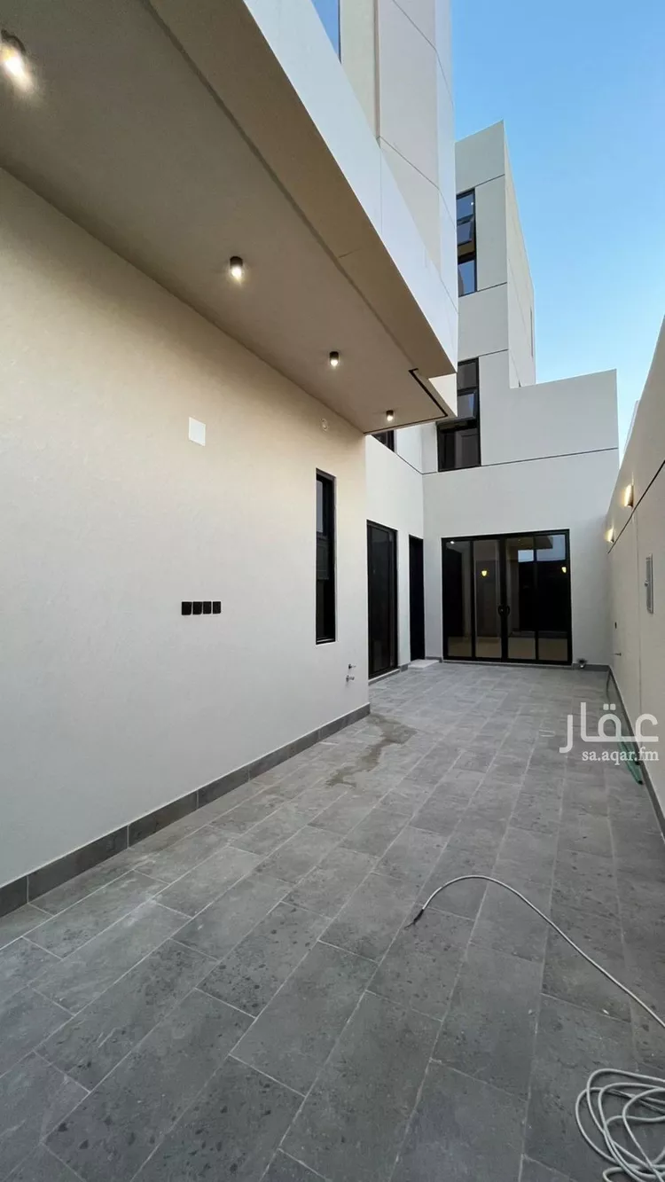 Villa for Sale in Riyadh Al Mahdiyah 10