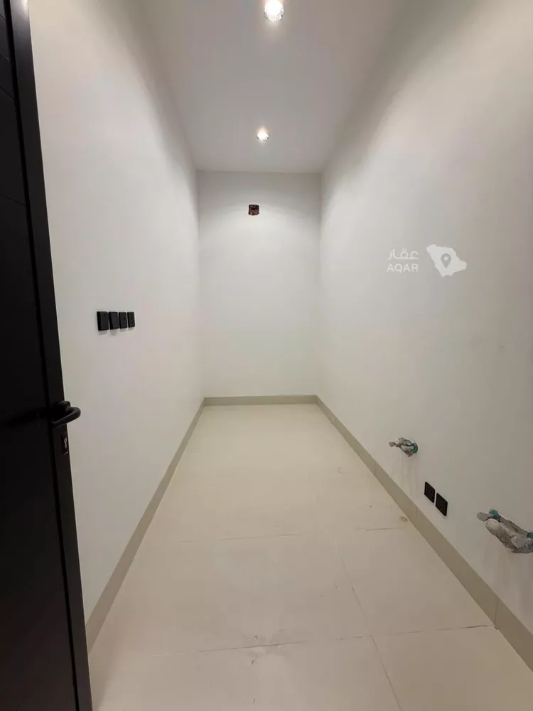 Villa for Sale in Riyadh Al Mahdiyah 14