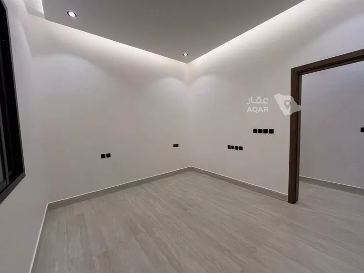 فيلا للبيع في شارع أحمد بن الحسن الأنصاري, حي المهدية, مدينة الرياض, منطقة الرياض 16