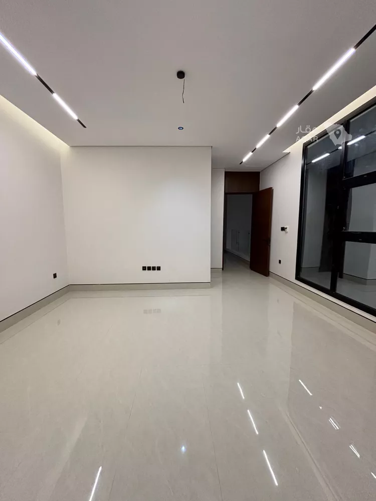Villa for Sale in Riyadh Al Mahdiyah 28