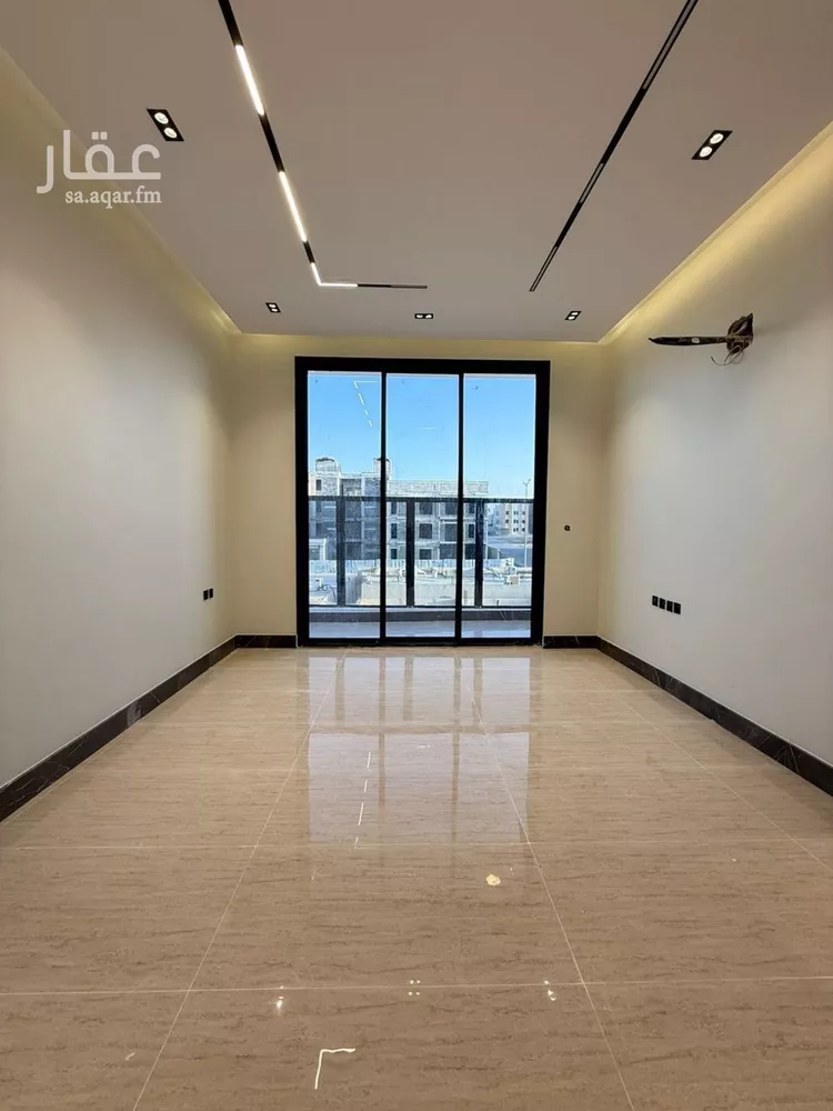 فيلا للبيع في شارع خلف الأحمر, حي المهدية, مدينة الرياض, منطقة الرياض 28