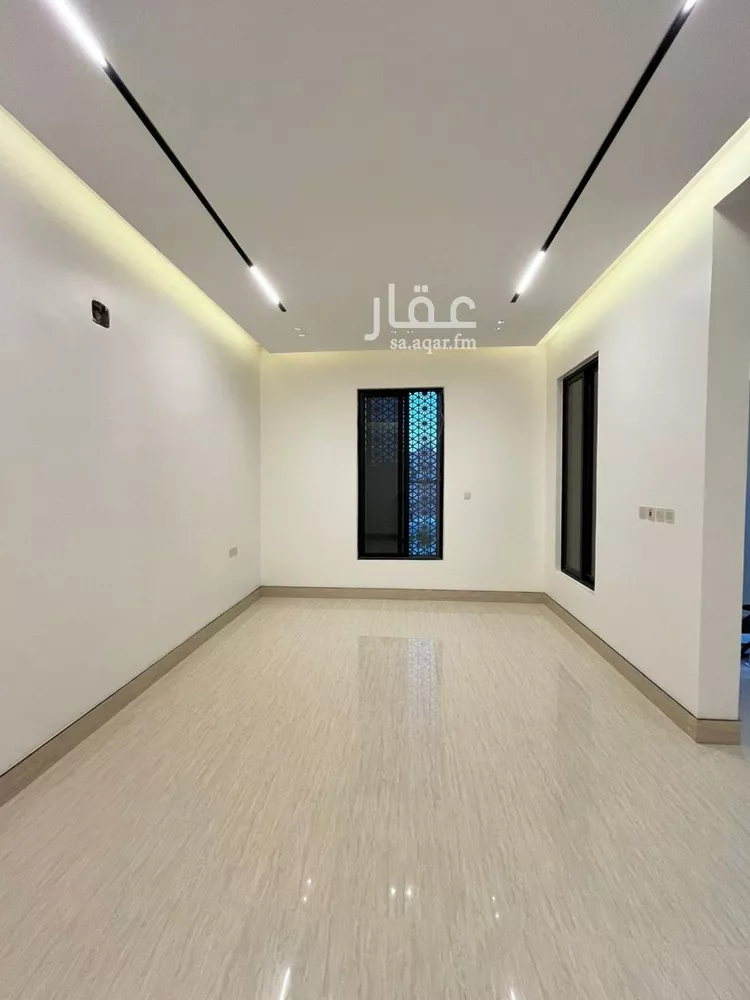 فيلا للبيع في شارع محمد بن هبه الله, حي المهدية, مدينة الرياض, منطقة الرياض صورة 5