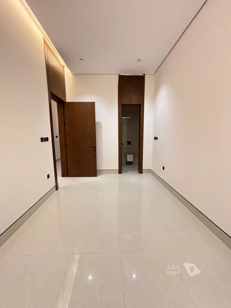 Villa for Sale in Riyadh Al Mahdiyah 12