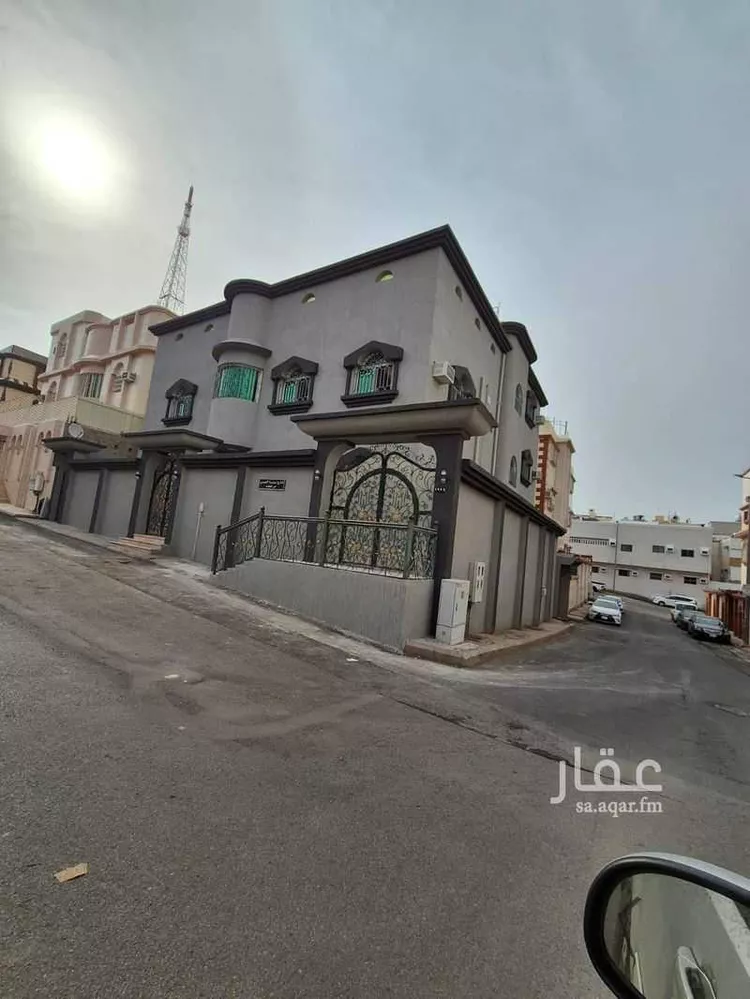 فيلا للبيع في شارع سلمان بن مهران, حي القطبية الشرقية, مدينة امارة منطقة مكة المكرمة - الطائف, منطقة مكة المكرمة