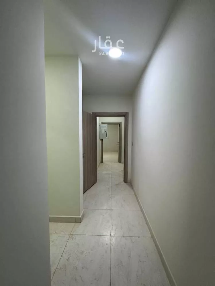 فيلا للبيع في شارع قيس بن محصن الخزرجي, حي مطار الملك خالد الدولي, مدينة الرياض, منطقة الرياض صورة 5