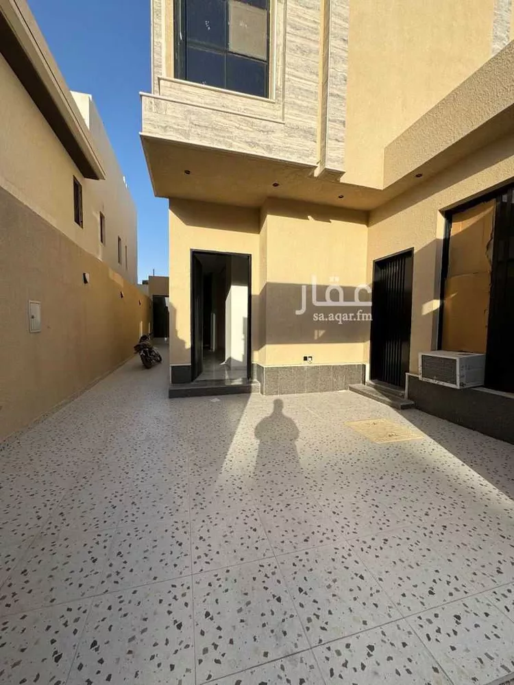 دور للبيع في شارع محمد سنبل الشافعي, حي البيان, مدينة الرياض, منطقة الرياض