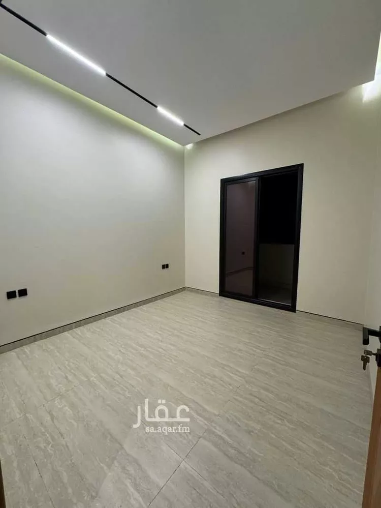 فيلا للبيع في شارع جبل عسيب, حي القادسية, مدينة الرياض, منطقة الرياض 12