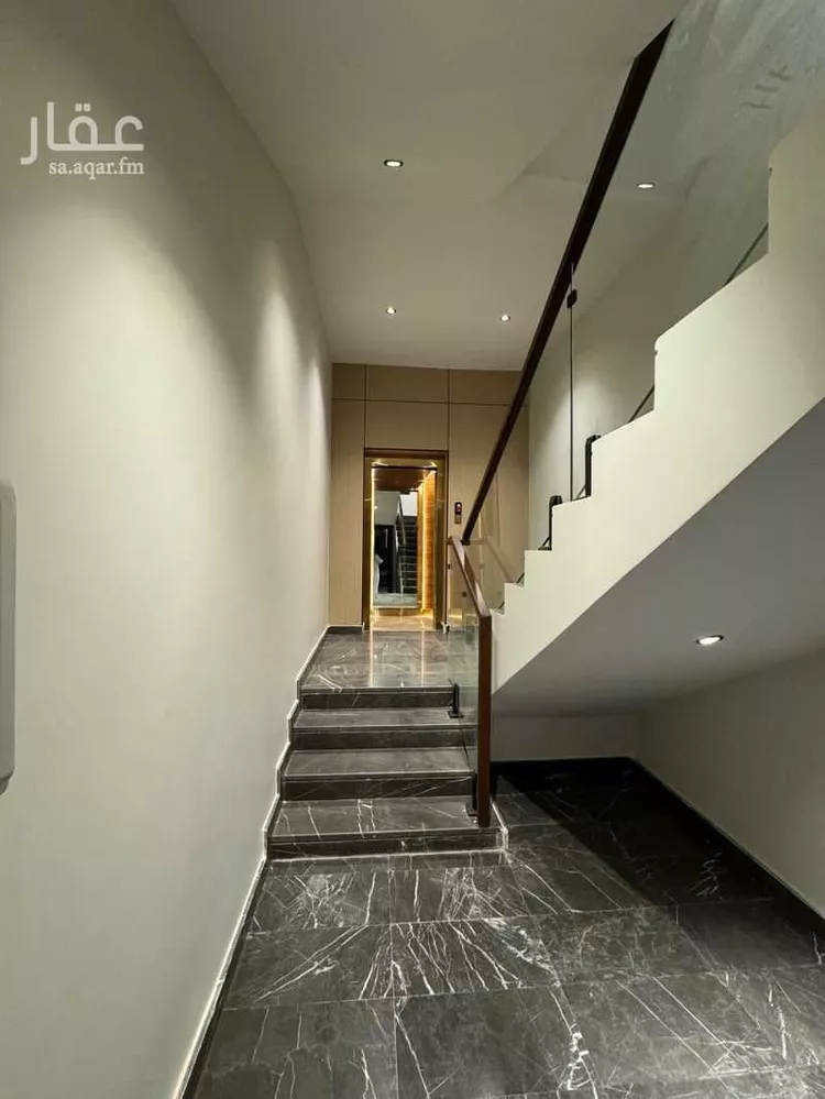 دور للبيع في شارع إبراهيم العوفي, حي العارض, مدينة الرياض, منطقة الرياض صورة 2