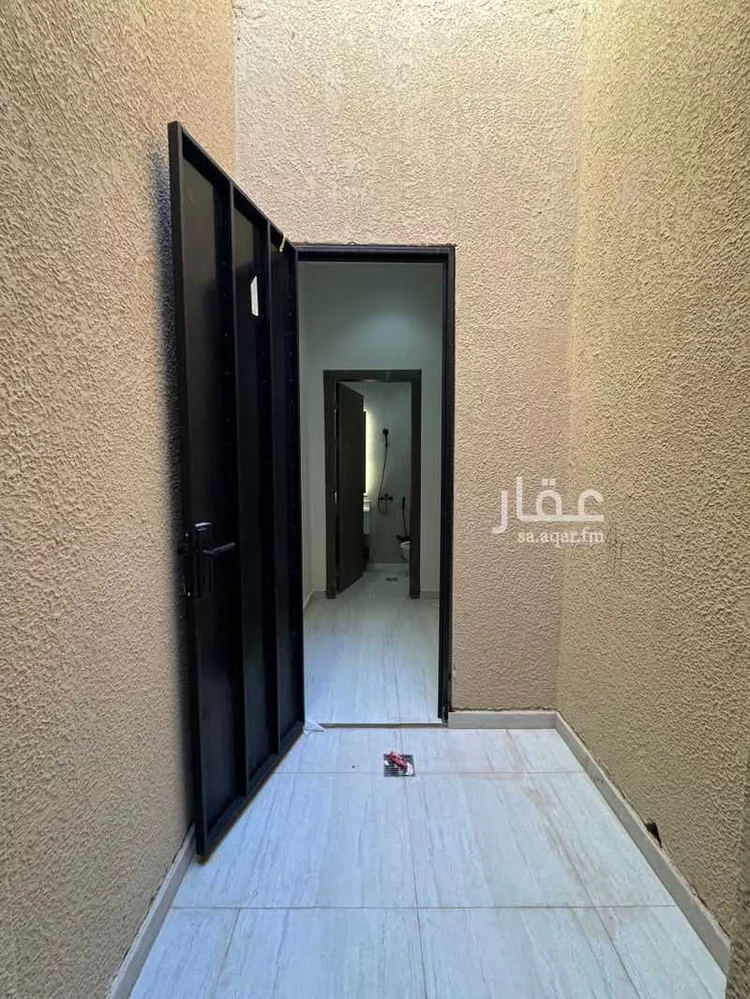 Floor for Sale in Riyadh Ash Sharq 11