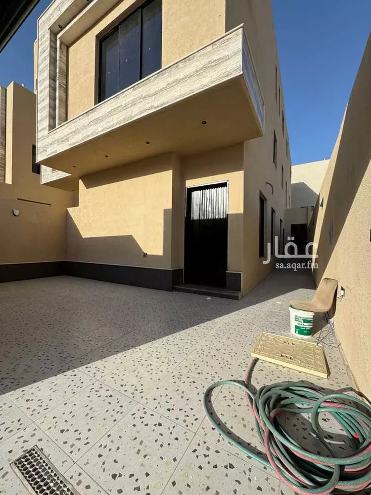 دور للبيع في شارع عبدالقادر الصديقي, حي البيان, مدينة الرياض, منطقة الرياض صورة 2