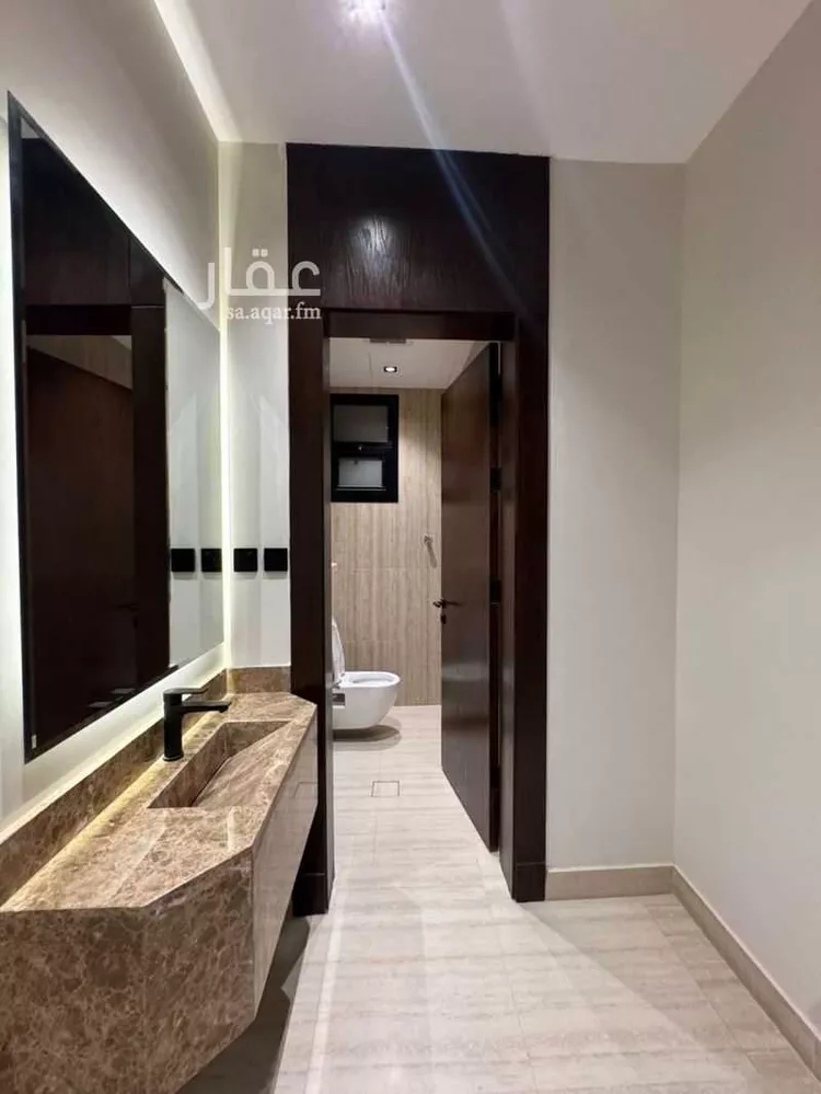 Floor for Sale in Riyadh Al Arid 7
