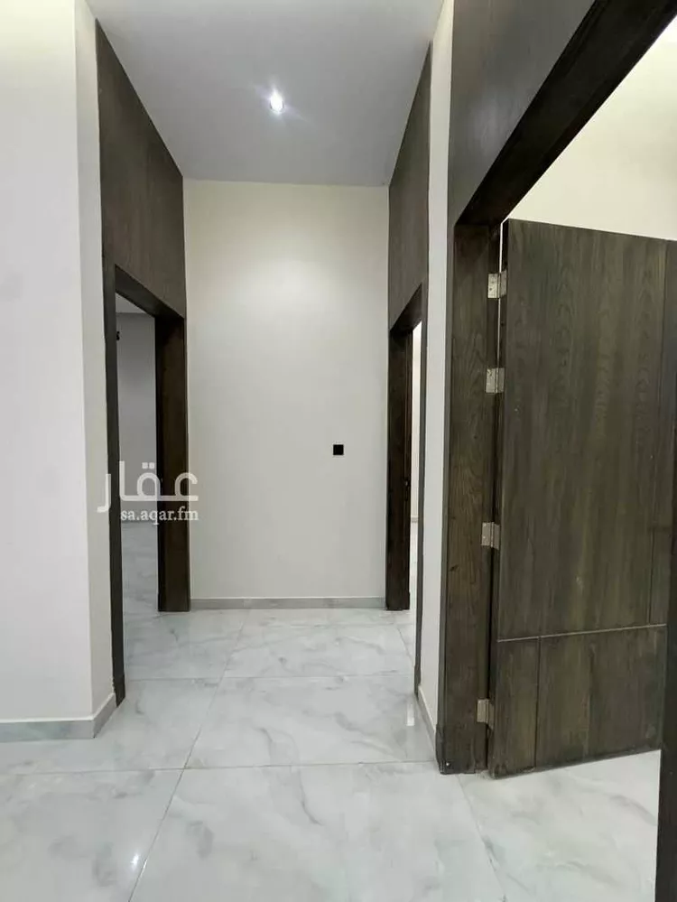 Floor for Sale in Riyadh Ash Sharq 9