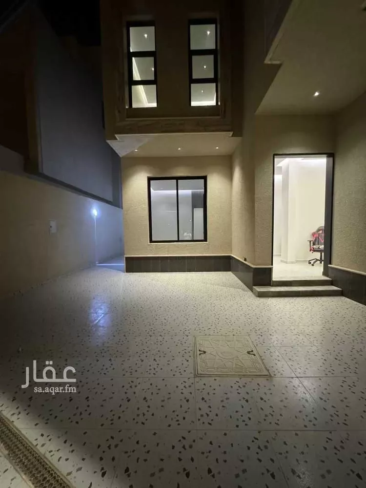 دور للبيع في شارع أويس القرني, حي القادسية, مدينة الرياض, منطقة الرياض صورة 2